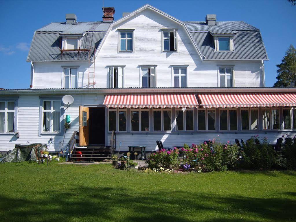 Hotell Restaurang Naemforsen Nasaker Екстер'єр фото