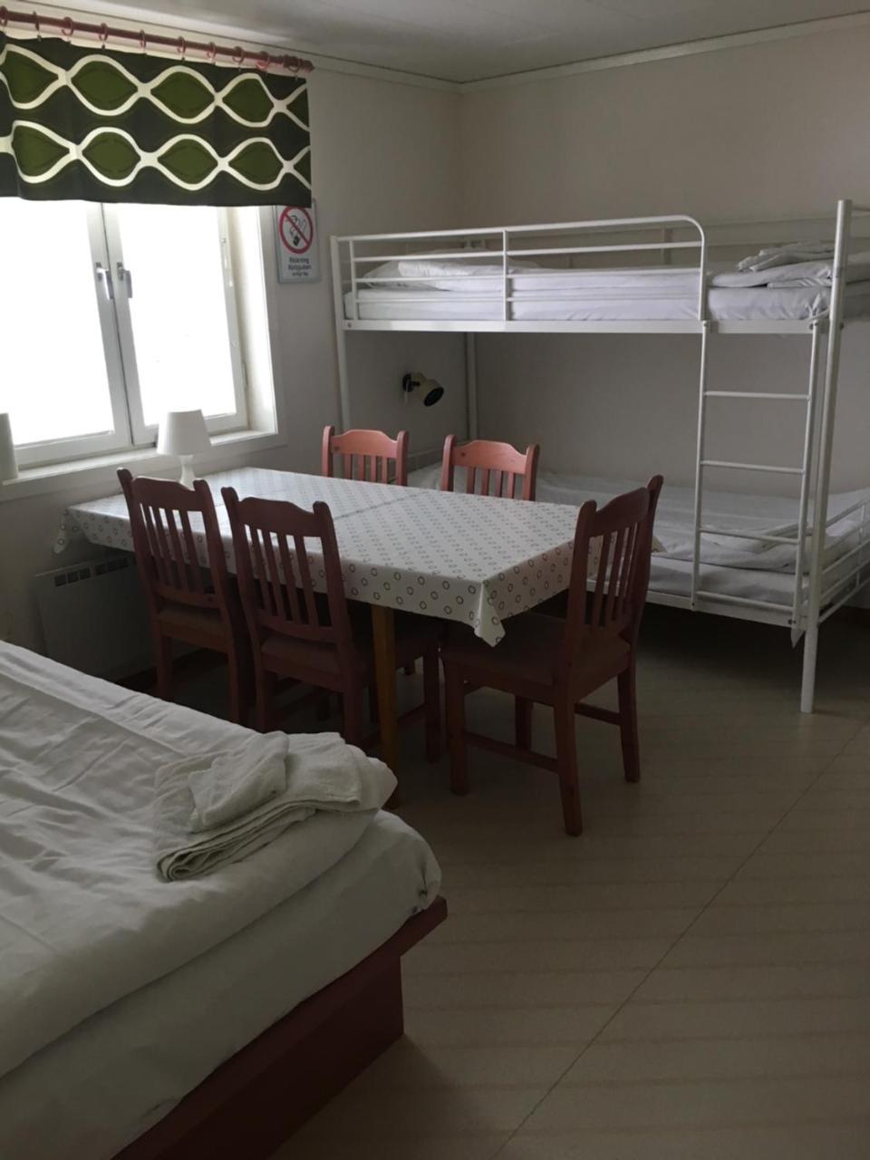 Hotell Restaurang Naemforsen Nasaker Екстер'єр фото