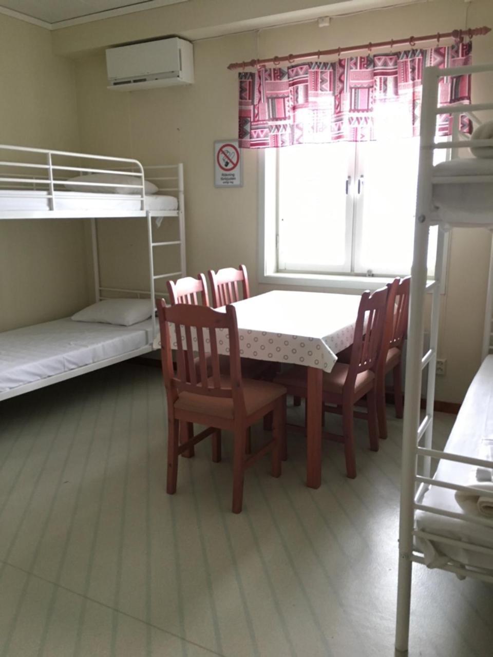 Hotell Restaurang Naemforsen Nasaker Екстер'єр фото